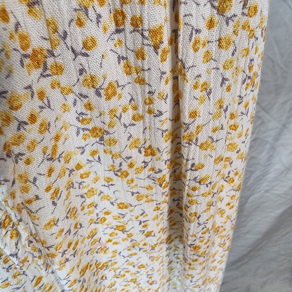 ALTAR'D STATE Size Small Yellow Ditsy Floral 100% Rayon Crinkle Babydoll Dress - Picture 5 of 13